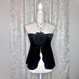 NWOT Black velvet sleeveless crop top